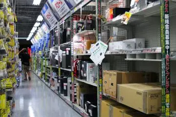 UPS and other hardware can also be found here (Photo: Endarastya Sarah)