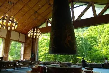 The nearby village of Towada is a great place to base yourself (Photo: <a href="https://www.flickr.com/photos/yv/1029424540/" target="_blank" rel="noreferrer noopener nofollow">Yvon Liu</a> / <a href="https://creativecommons.org/licenses/by-nc-sa/2.0/" target="_blank" rel="noreferrer noopener nofollow">CC BY-NC-SA 2.0</a>)