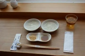 Kudzu Sweets at Nakai Shunpudo