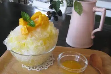 Shaved ice (kaki-gori), Summer speciality, made of natural ice sourced from Nikko (Photo: Tomoko Suda)