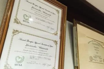 Jonny's certificates (Photo: Bret de Colebi)