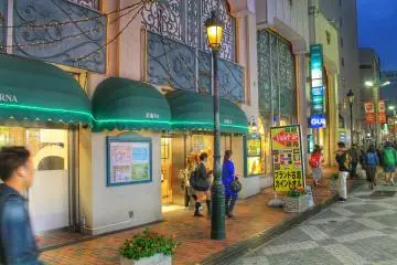 Gallery image