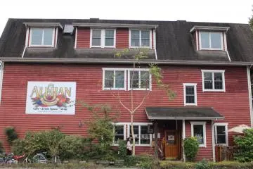 Alishan Café and Organic Center