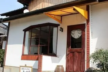 Gallery image