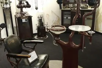 Aichi Dental Museum