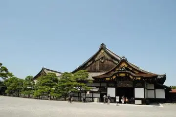 Nijo Castle: Former Imperial Residence