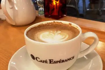 Cappuccino in Cafe Esperance kind of seems like a "B" (Photo: Olga Kaneda)