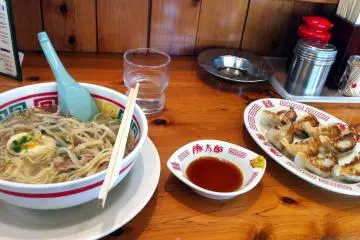 Hojo Tontaro Ramen and Gyoza