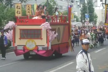 Colorful floats in the annual Nagoya Festival (Photo: PPF)