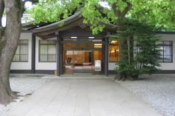 Gallery image