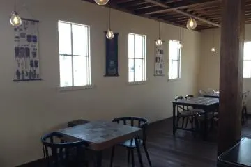 Tables on the second floor (Photo: Guillaume Dore)