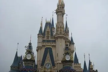 Cinderella Castle (Photo: Michael Kaplan May 2008)