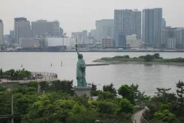 Replica of The Statue of Liberty (Photo: Michael Kaplan May 2006)