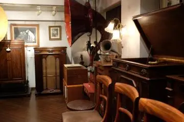 Gallery image
