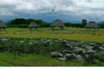 One of the Stone Circles of Oyu. (Photo: <a href="http://www.flickr.com/photos/chrissam42/1353434017/" target="_blank" rel="noreferrer noopener nofollow">ChrisSteph LewisBoegeman</a>)