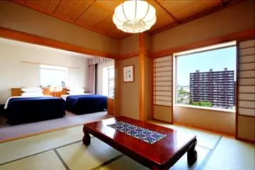 Japanese and Western Style Suite (Photo: <a href="http://www.starwoodhotels.com/sheraton/property/photos/index.html?propertyID=1235#photo_section_2Link" target="_blank" rel="noreferrer noopener nofollow">Sheraton Sapporo Hotel</a>)