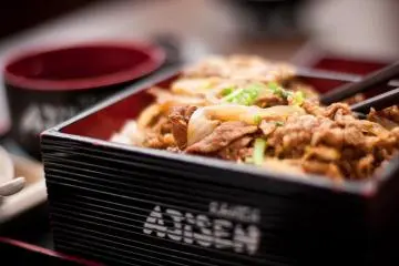 Ajisen ramen covers the whole spectrum of Japanese fast food from Rice to Noodles and Tempura (Photo: <a href="http://www.flickr.com/photos/booleansplit/5820665481/" target="_blank" rel="noreferrer noopener nofollow">Robert S Donavan</a>)