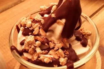 Soy Milk Soft Cream at Natural Bar Paprika Vegan Dining　 (Photo: Etsuko Noda)