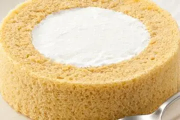 Premium Bran Roll Cake (Photo: Lawson)