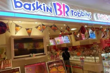 Keep an eye out for buy one get one free scoops at Baskin Robbins. (Photo: Becky Robinson)