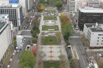 A daytime shot shows the park from above (Photo: <a href="http://www.flickr.com/people/shirokazan/" target="_blank" rel="noreferrer noopener nofollow">Shirokazan</a> / <a href="https://creativecommons.org/licenses/by-nc/2.0/" target="_blank" rel="noreferrer noopener nofollow">CC BY-NC 2.0</a>)