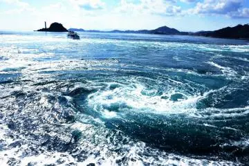 Naruto Whirlpool Boat Trip