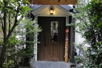 Gallery image