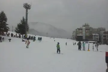 Wide open runs with plenty of slope-side accommodation.