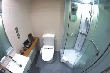 Agora Place bathroom (Photo: Agora Place Asakusa)