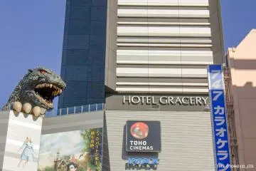 Godzilla peers over the lobby floor of the hotel (Photo: TM & ©TOHO CO.,LTD)