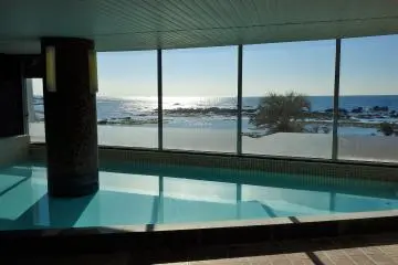 Chiba's 'Resort in Shirahama'