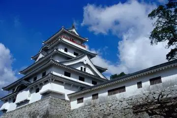 Karatsu Castle (Photo: Saga Prefecture)