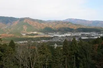 Sekigahara Battlefieild from the traitor, Kobayakawa's war camp on Mt. Matsuo (Photo: PPF)