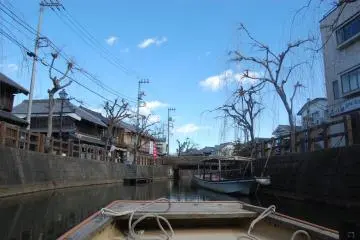 A cozy boat ride down the Ono River (Photo: Yu Ito)