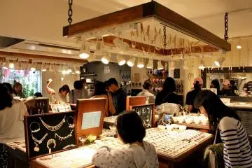 Gallery image