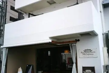 Gallery image