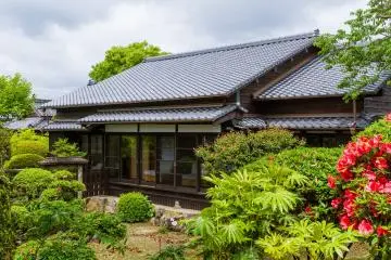Staying in a Luxurious Samurai Home