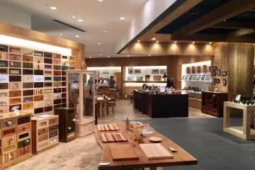 Gallery image
