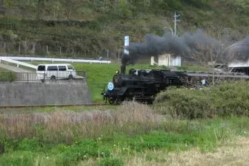 SL as seen from Motegi Michi no Eki (Photo: S. C. Kurokawa)