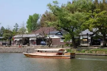 Horikawa boat cruises (Photo: Shimane Prefecture)