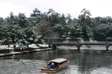 Horikawa boat cruises (Photo: Shimane Prefecture)