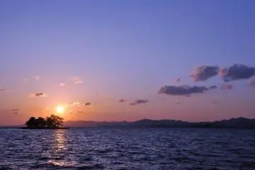 Lake Shinji (Photo: Shimane Prefecture)