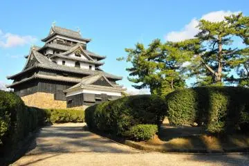 Matsue Castle (Photo: Shimane prefecture)