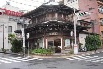 Gallery image