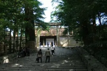 Photos are not allowed in the inner sanctum of Ise Shrine (Photo: PPF)