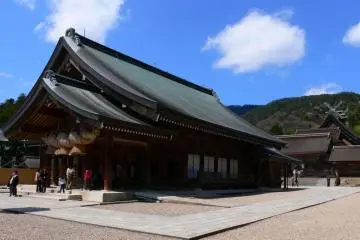 Izumo Taisha Shrine (Photo: Shimane Prefectural Government)