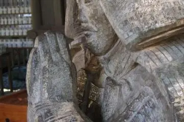 The samurai statue up close. Roughly hewn, yet covered in amazing detail (Photo: Larry Knipfing)