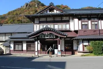 Gallery image