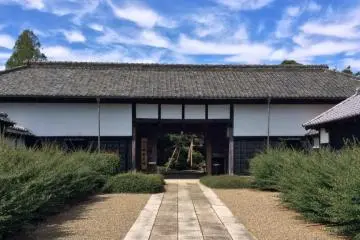 Kamihanawa Historical House