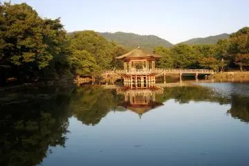 Bucolic delights on the road to Nara (Photo: <a href="https://www.flickr.com/photos/hollywood_north/3895095084/" target="_blank" rel="noreferrer noopener nofollow">Sarah Marchildon</a> / <a href="https://creativecommons.org/licenses/by-nc-nd/2.0/" target="_blank" rel="noreferrer noopener nofollow">CC BY-NC-ND 2.0</a>)